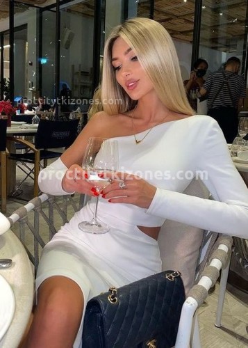 Лина, Г. Кировск